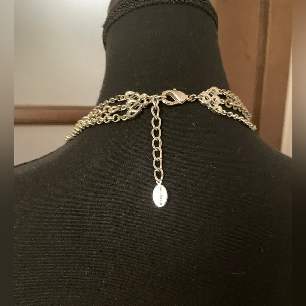 White House Black Market Chic Silver Toned Pearl Necklace - Picture 4 of 4